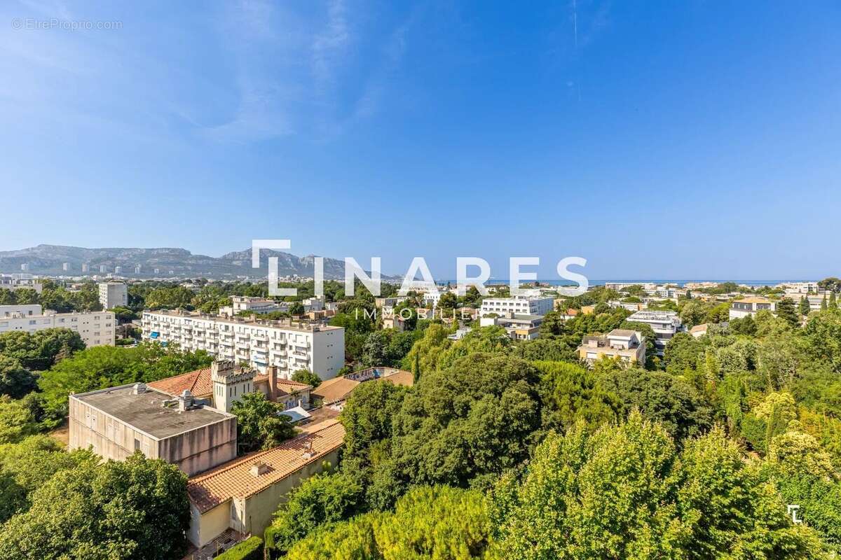 Appartement à MARSEILLE-8E