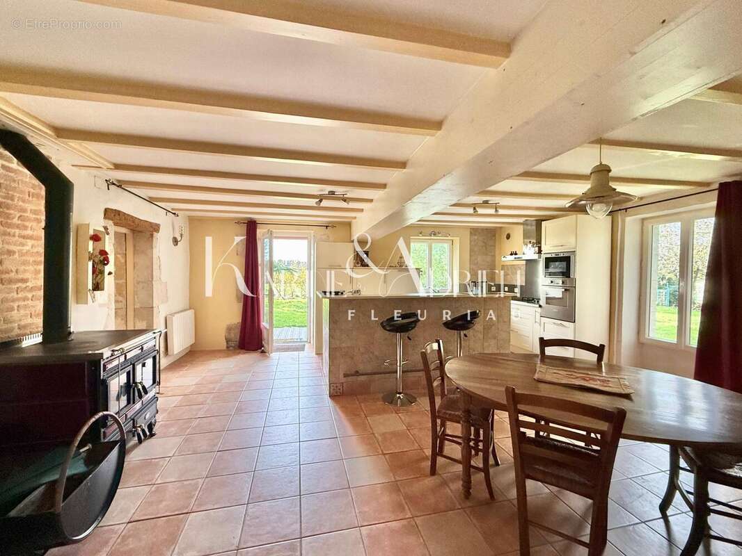 Photo 5 - Maison à LE POIRE-SUR-VELLUIRE