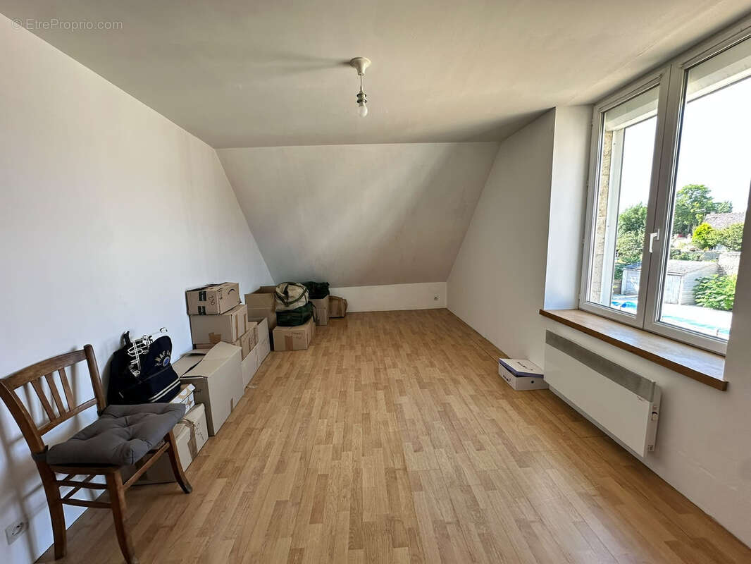 Appartement de caractère de 130 m2 en plein centre de Fay-aux-Loges - photo 5