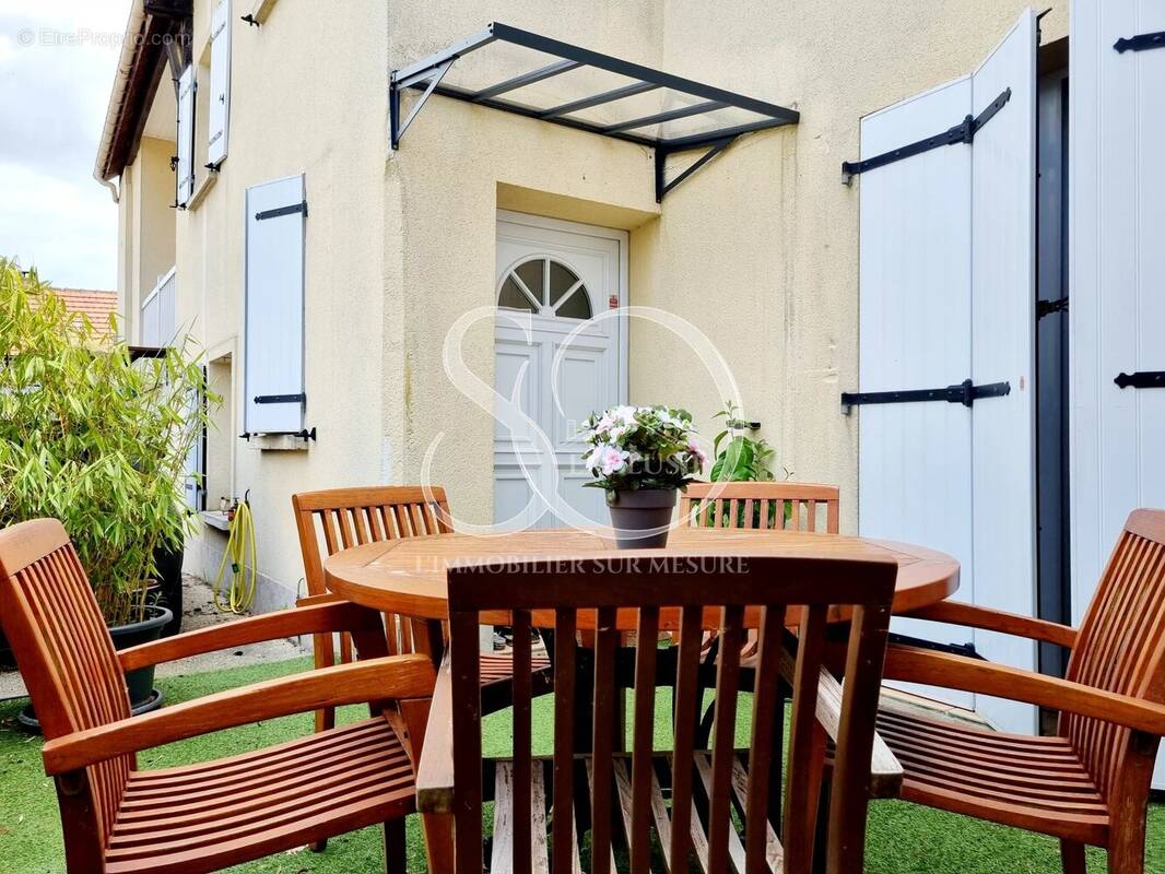 Maison à FLINS-SUR-SEINE