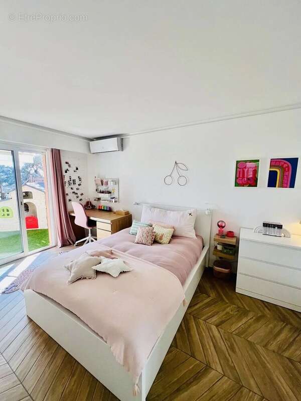 Appartement à VILLEFRANCHE-SUR-MER