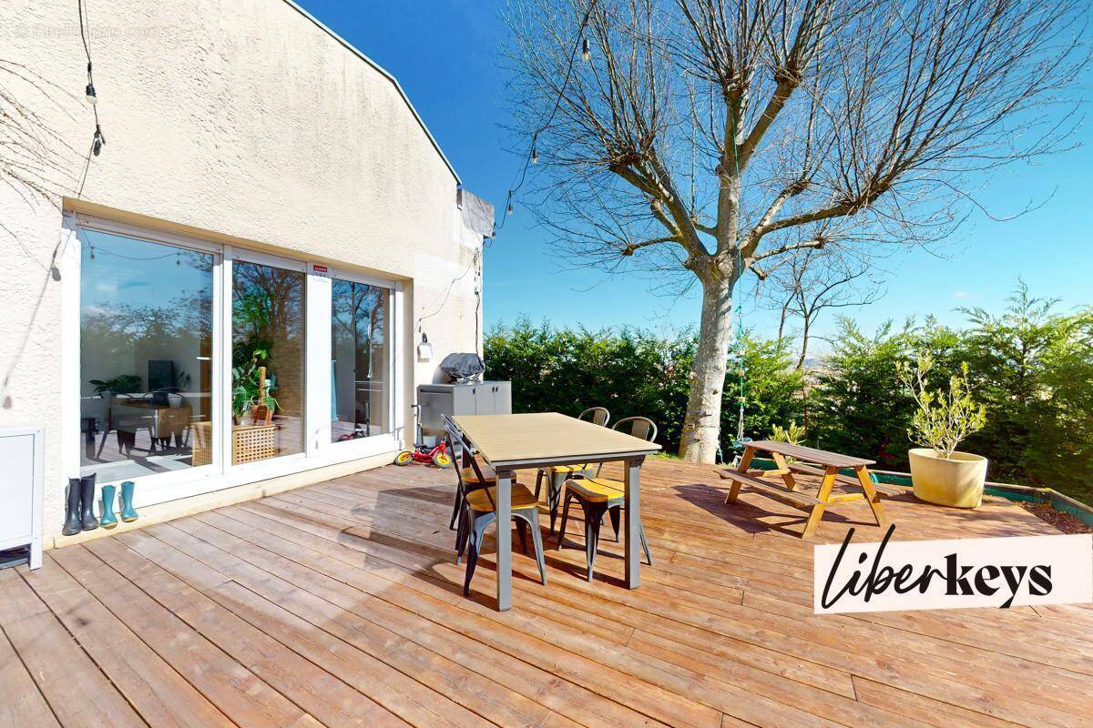 Appartement à IRIGNY