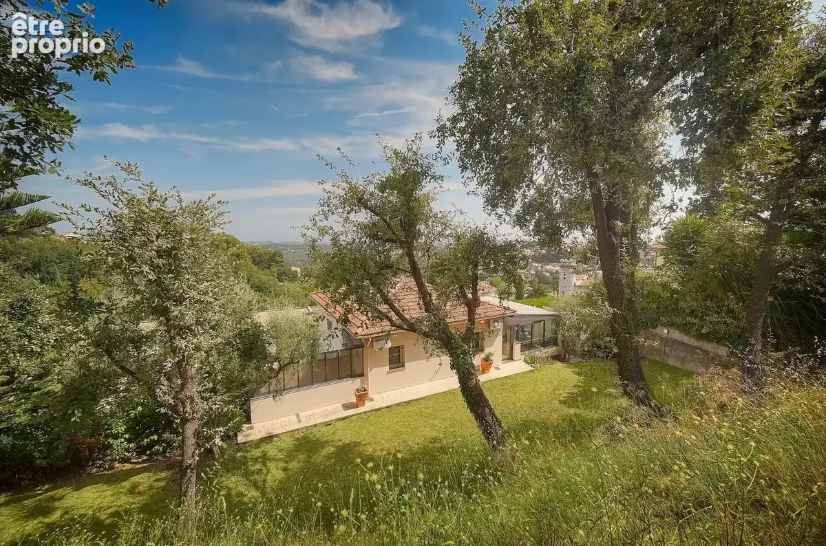Vence - villa de charme vue mer - 5 chambres - photo 13