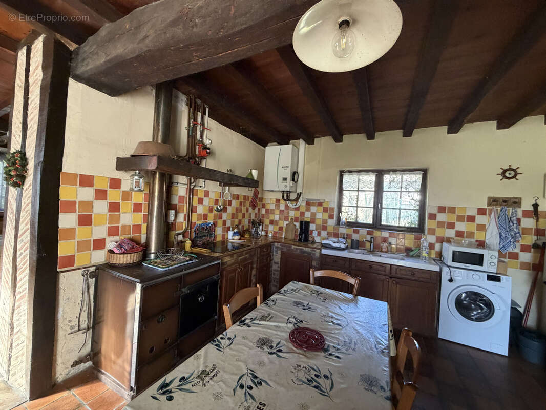 Maison avec grange et grand terrain - photo 4