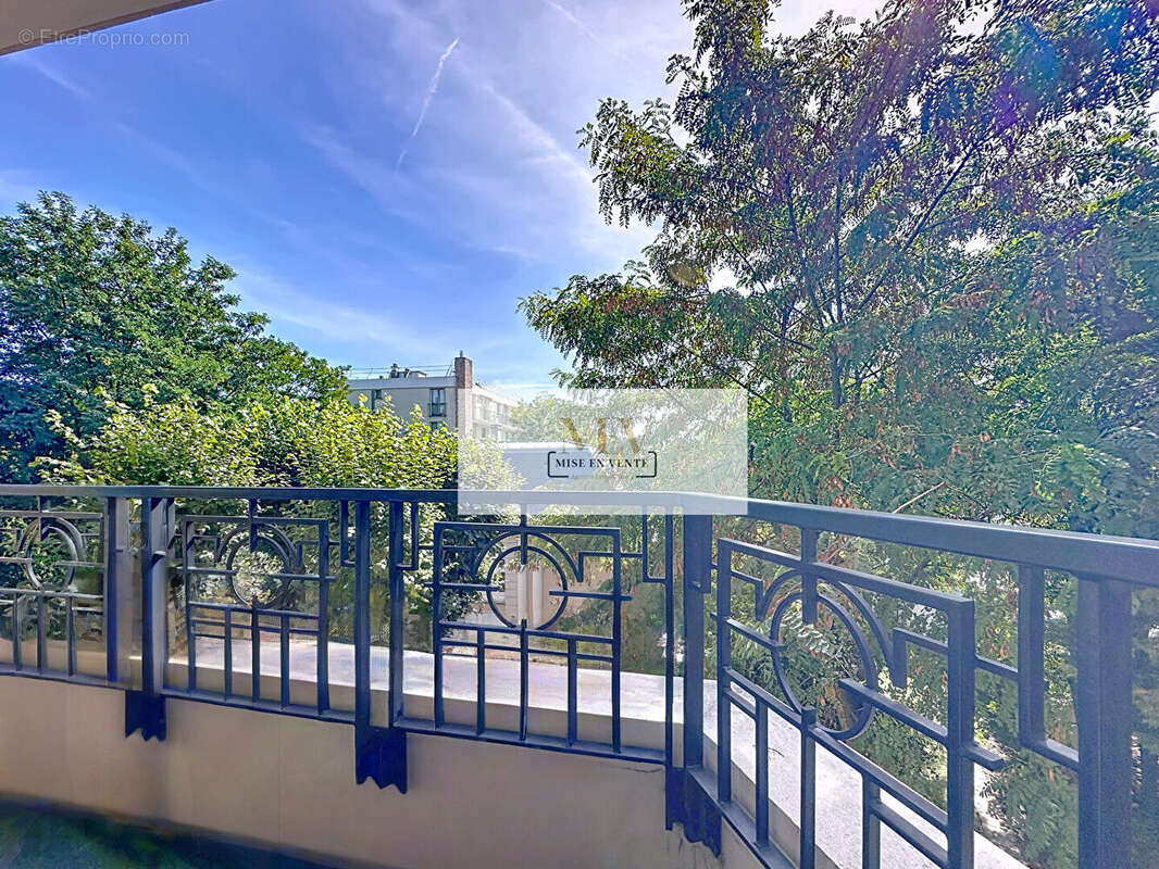 Appartement à LE PERREUX-SUR-MARNE