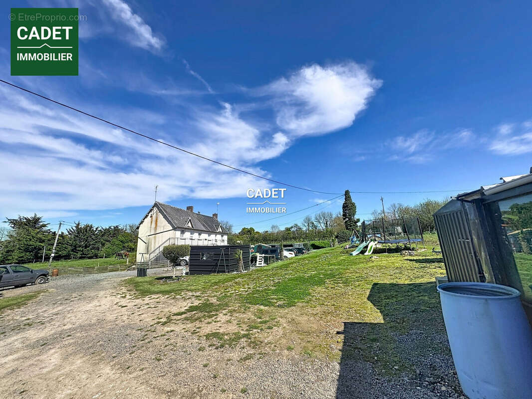 Maison à SAINT-PLANCHERS