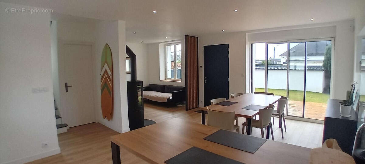 Maison à LE RELECQ-KERHUON