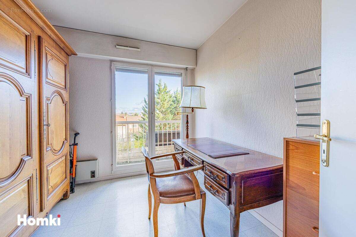 Appartement à LE PERREUX-SUR-MARNE