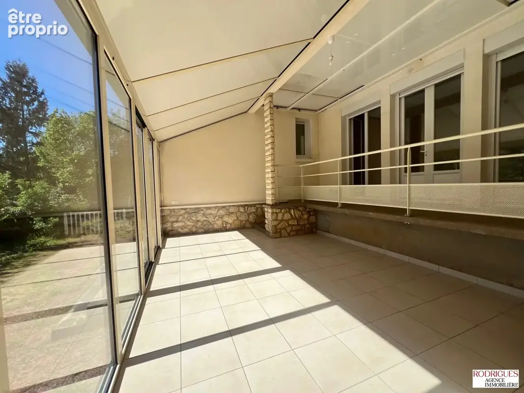 Maison 101 m² à Poitiers  - photo 3