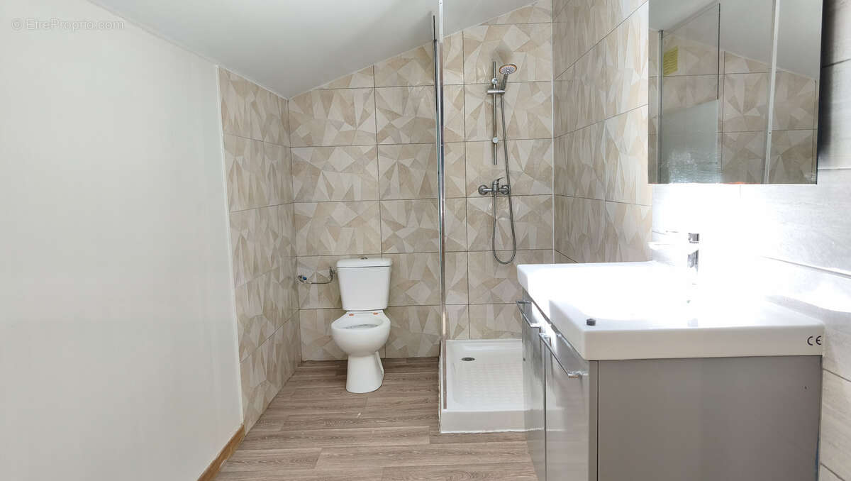 Appartement à MACOURIA