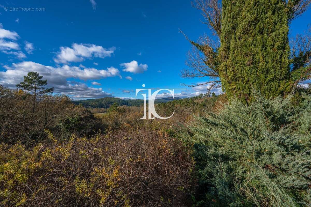 Maison à SAINT-PAUL-LE-JEUNE