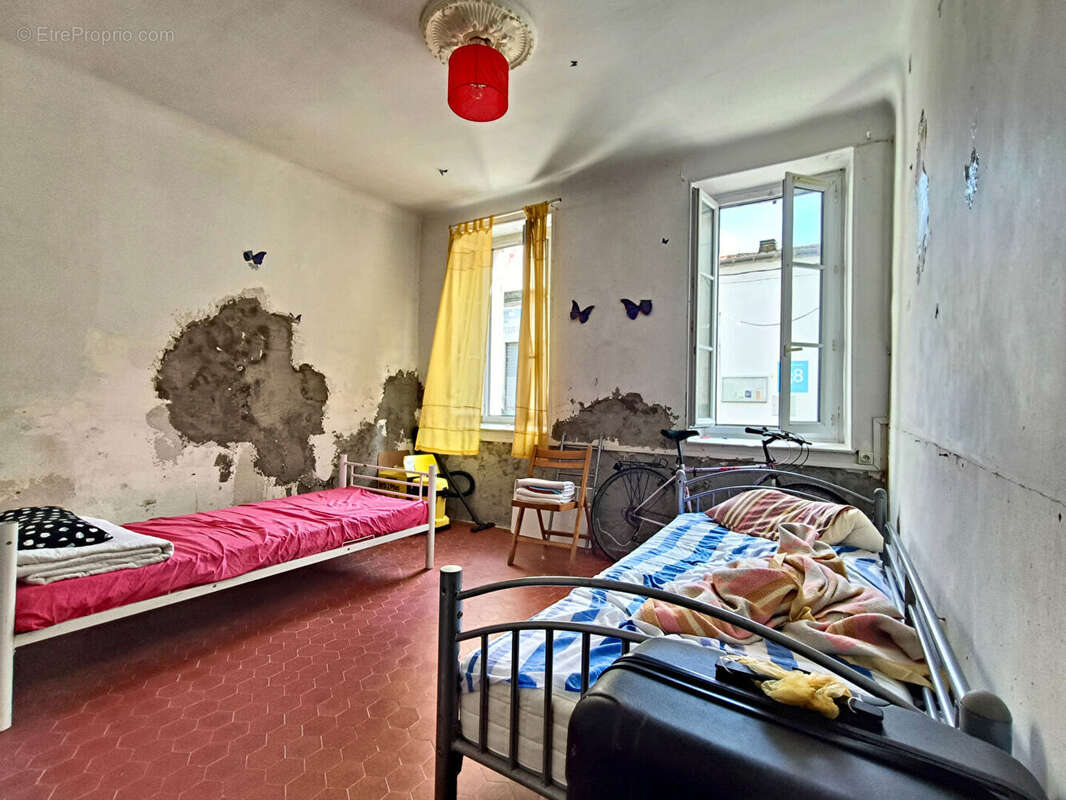 Appartement à MARSEILLE-6E