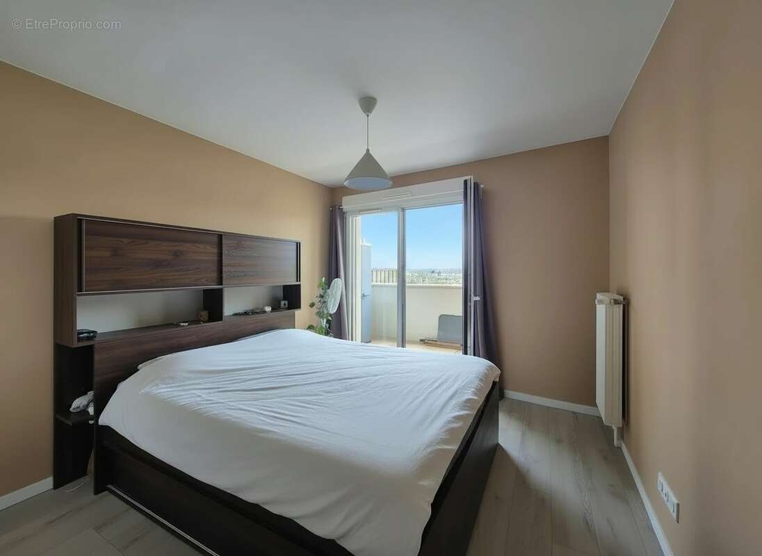 Appartement 81 m² à Noisy-Le-Grand  - photo 9