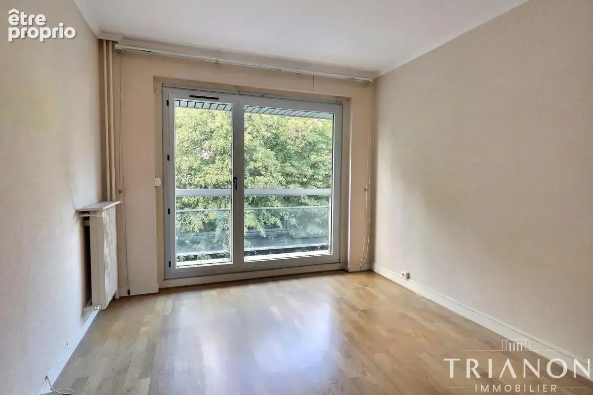 T4/5 traversant Est-Ouest, balcon 20 m² avec vues sur Paris - photo 16