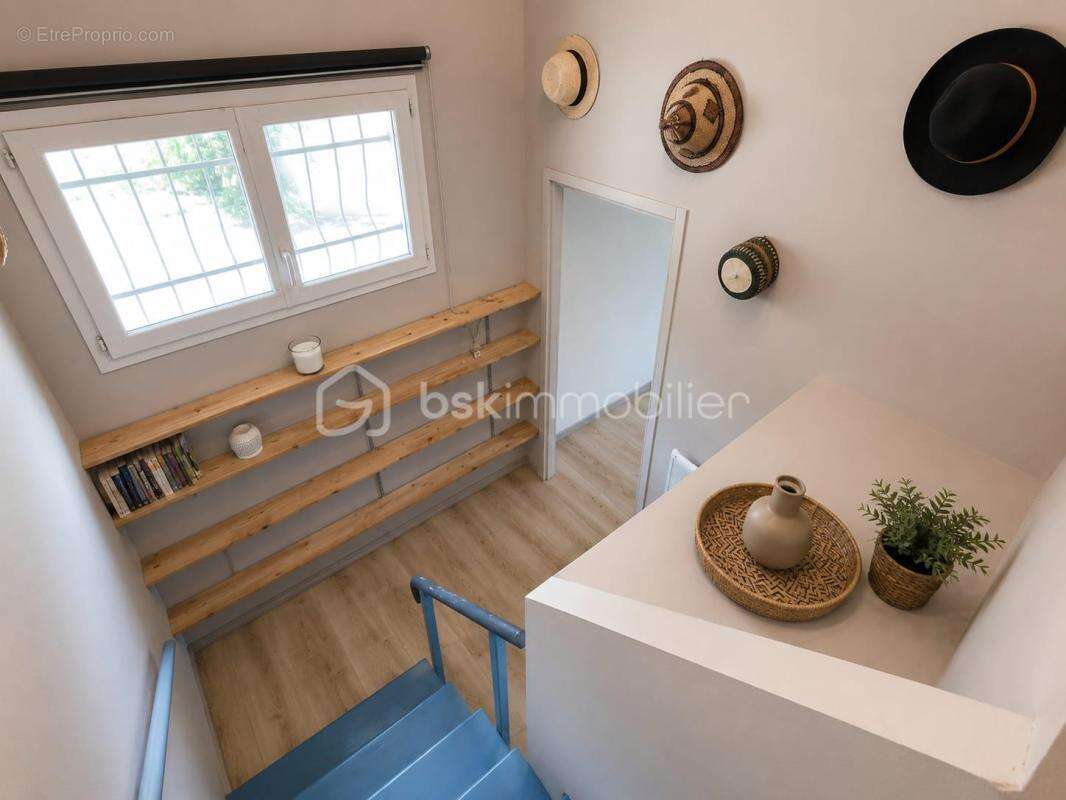Villa d’architecte au cœur de la nature avec vue sur les montagnes - photo 17