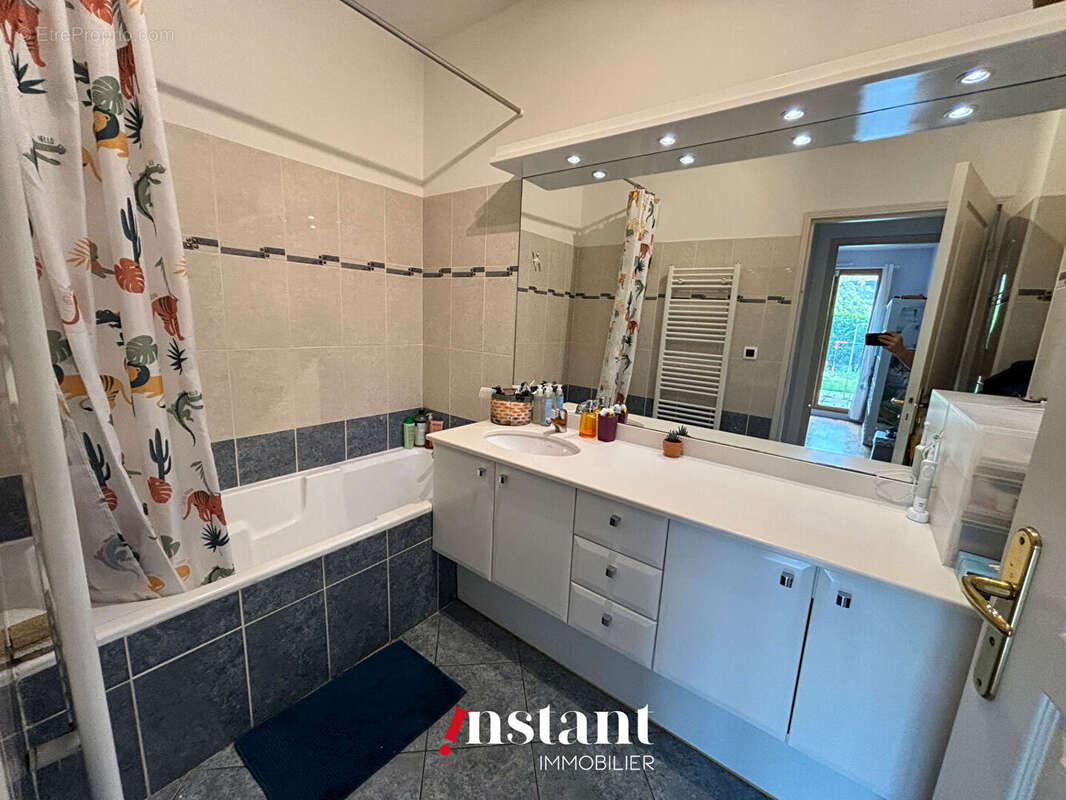 Appartement à LYON-4E