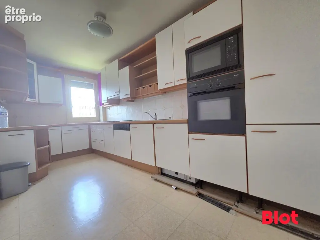 Appartement 5 pièces 81 m² à vendre à Rennes (35200) - photo 2