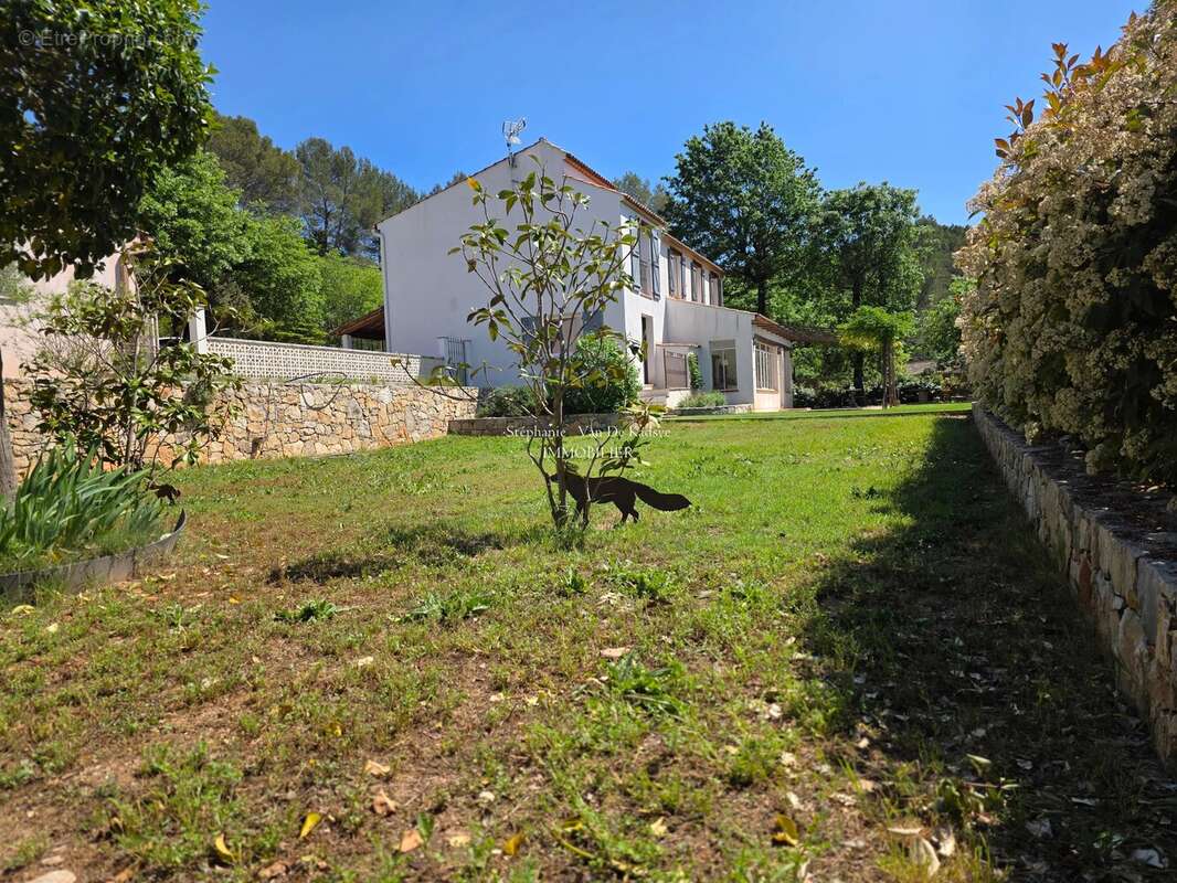Maison à DRAGUIGNAN