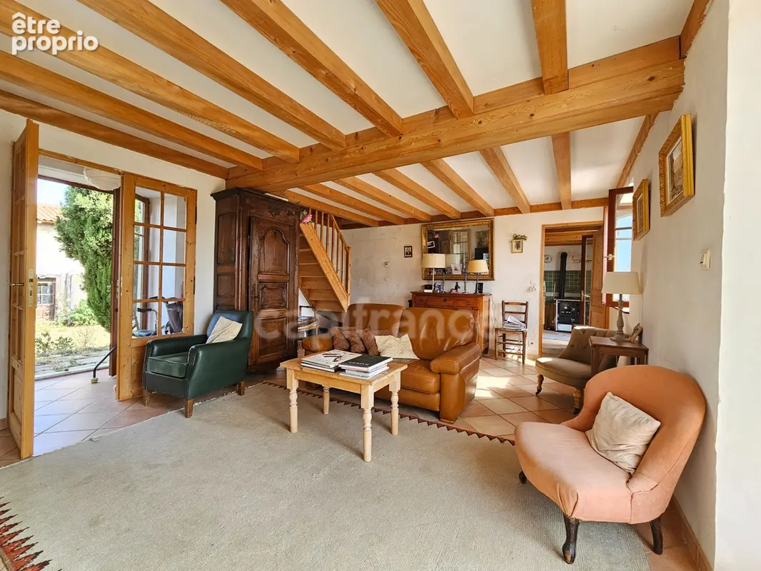 Maison à vendre 6 pièces avec Piscine et 17 919 m² de terrain COTTANCE (42) - photo 6
