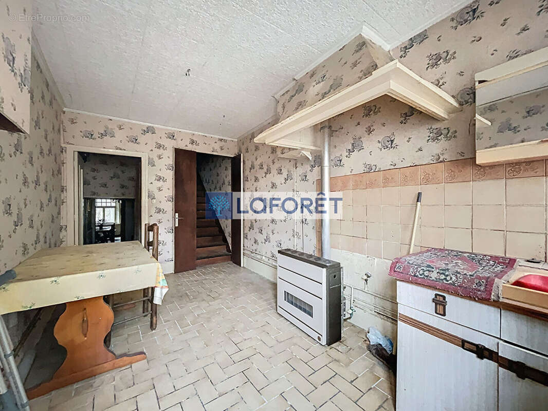 Maison à SUZANNECOURT