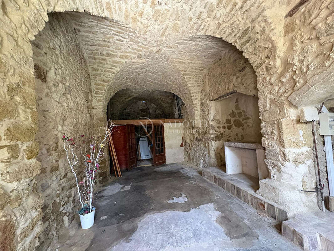 Maison à CADENET