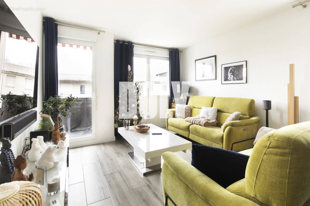 Appartement à IVRY-SUR-SEINE