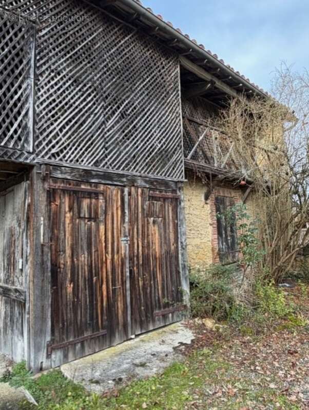 PLAISANCE DU GERS(32): MAISON BOURGEOISE avec garages et dependances , dans son jus, 190m2 sur terrain paysagé et pâture de 5.00 - photo 40