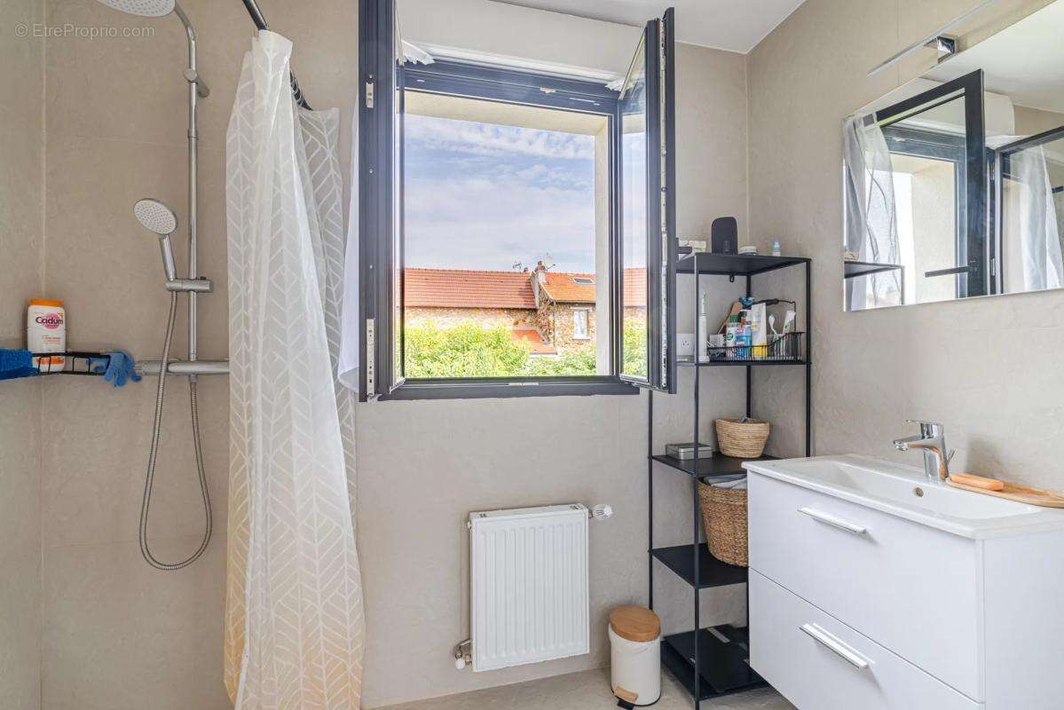 Maison de 5 pièces de 127 m² à Choisy-le-Roi - photo 10