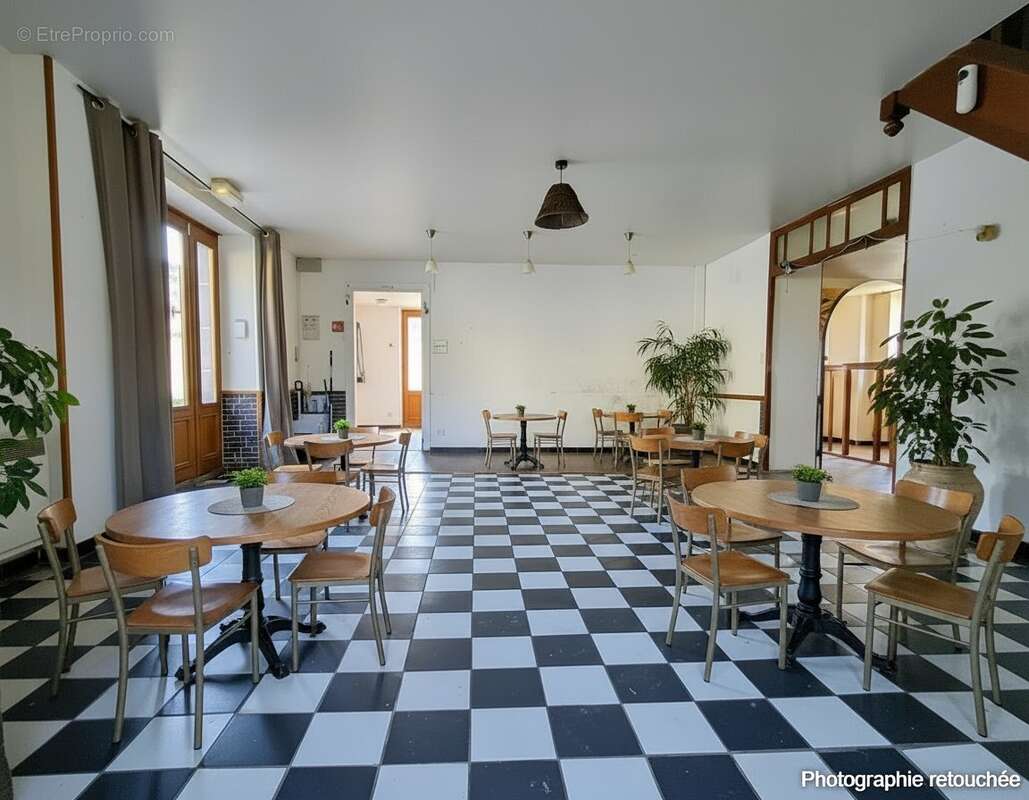 Maison 231 m² à Salins  - photo 7