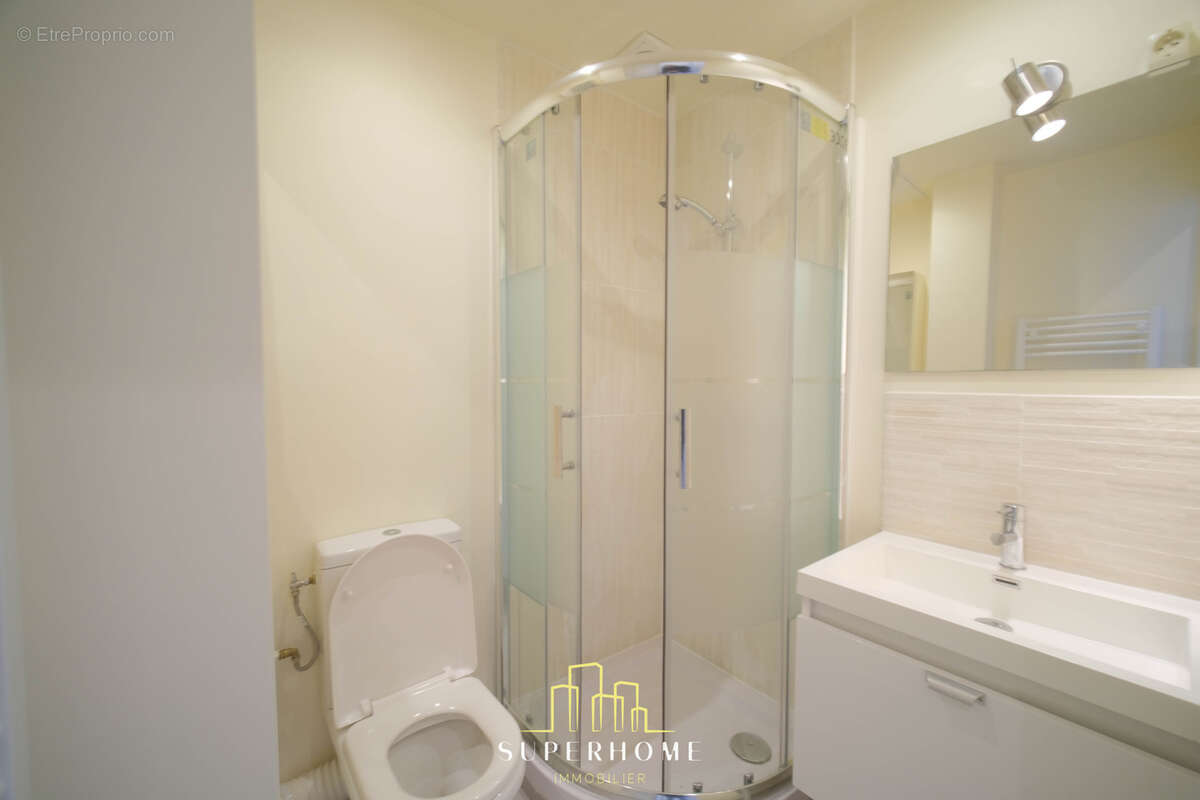 Appartement à MARSEILLE-4E