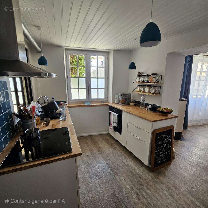 Maison à CHAILLE-LES-MARAIS