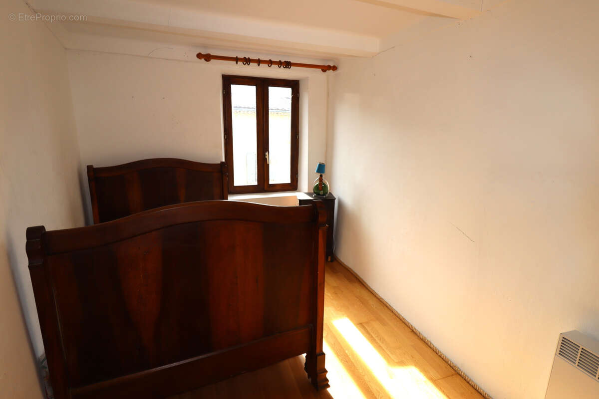 Maison à THORAME-BASSE