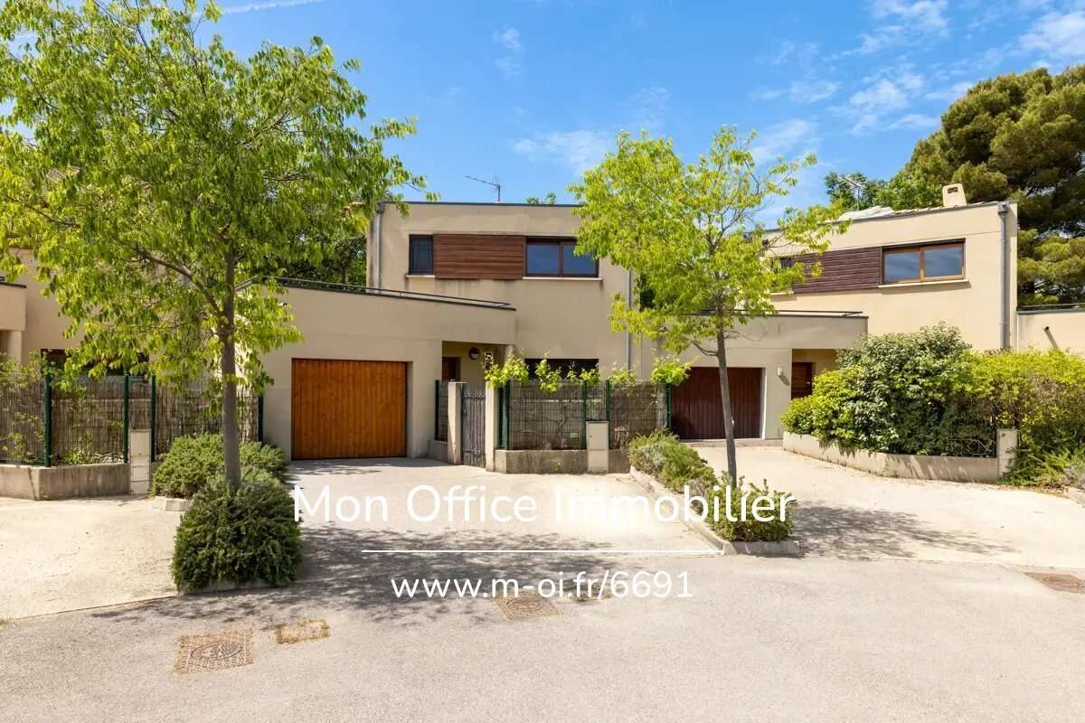 Référence : 7075-ABO - Saint-Cannat – Maison récente de 5 pièces avec jardin, piscine, garage + 3 places de stationnement privat - photo 15