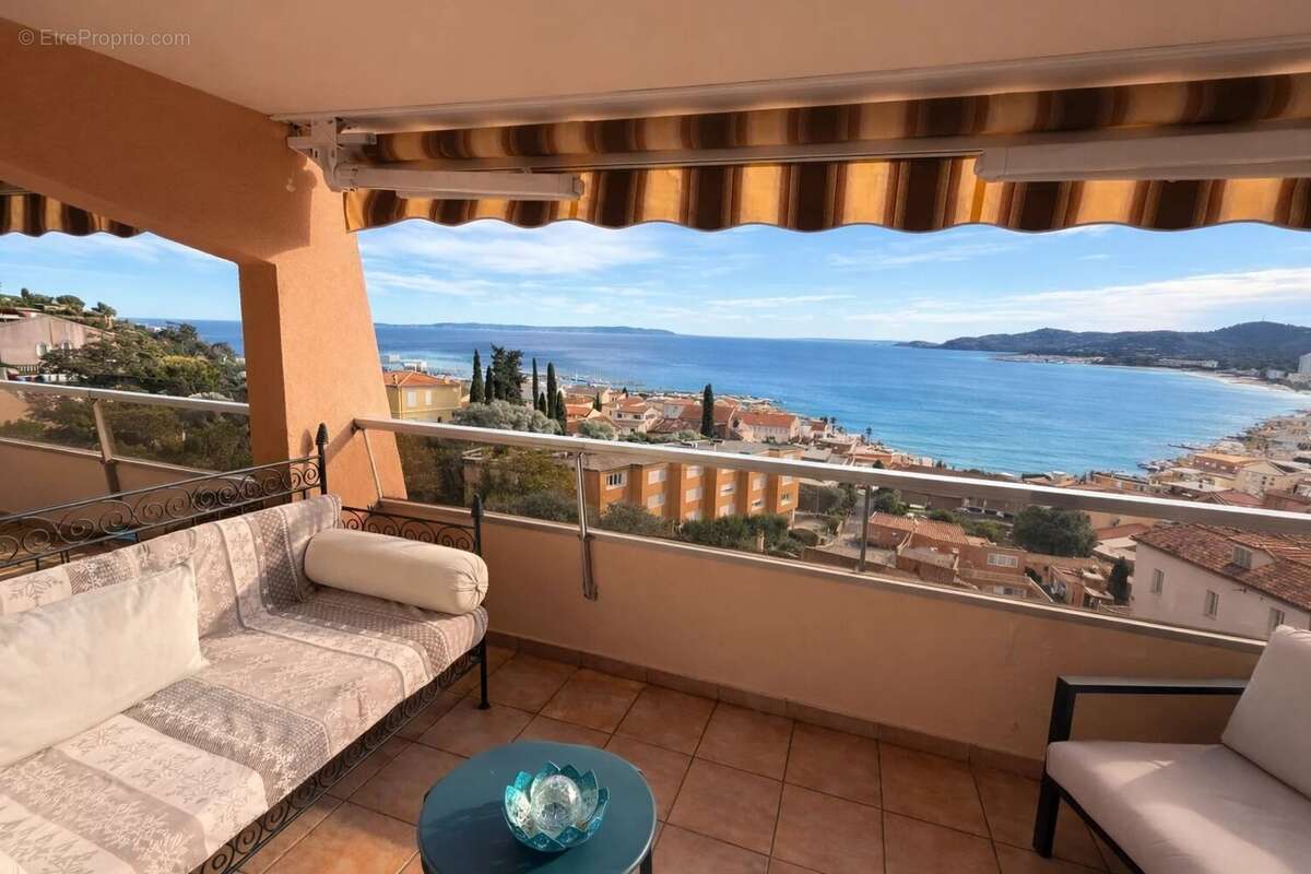 Appartement à LE LAVANDOU