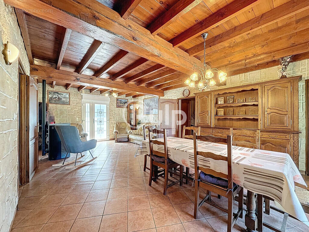 Maison à WAMBERCOURT