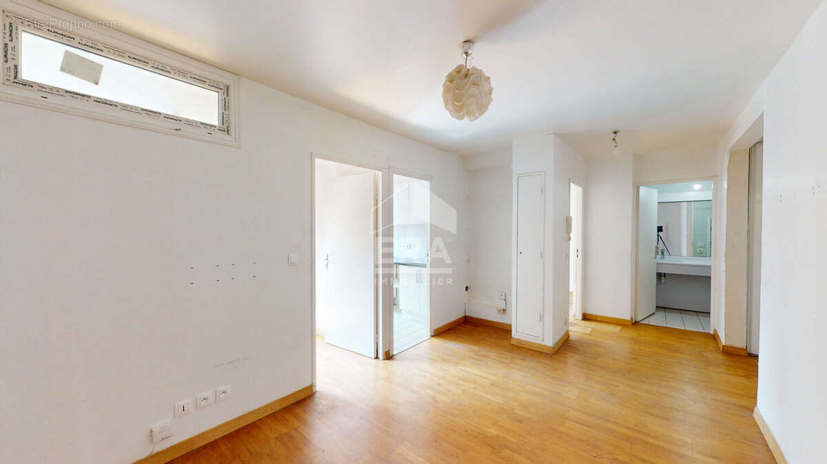Appartement à PARIS-19E