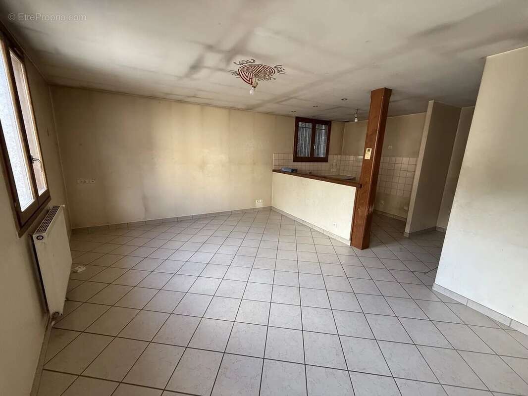 Maison à CORCELLES-EN-BEAUJOLAIS