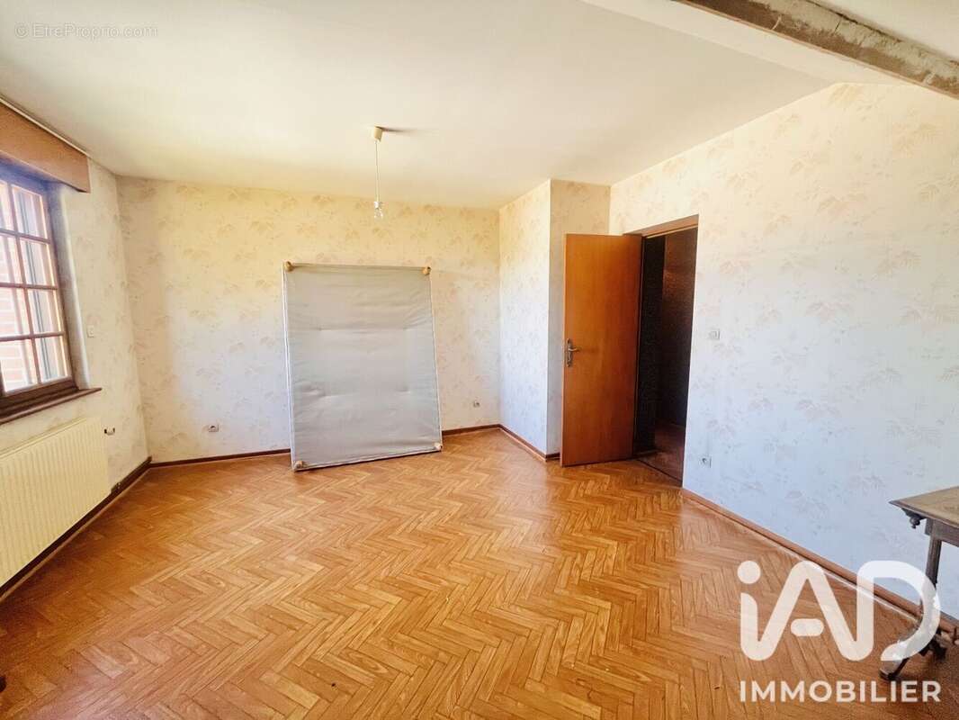 Maison 114 m² à Saint-Saulve  - photo 9