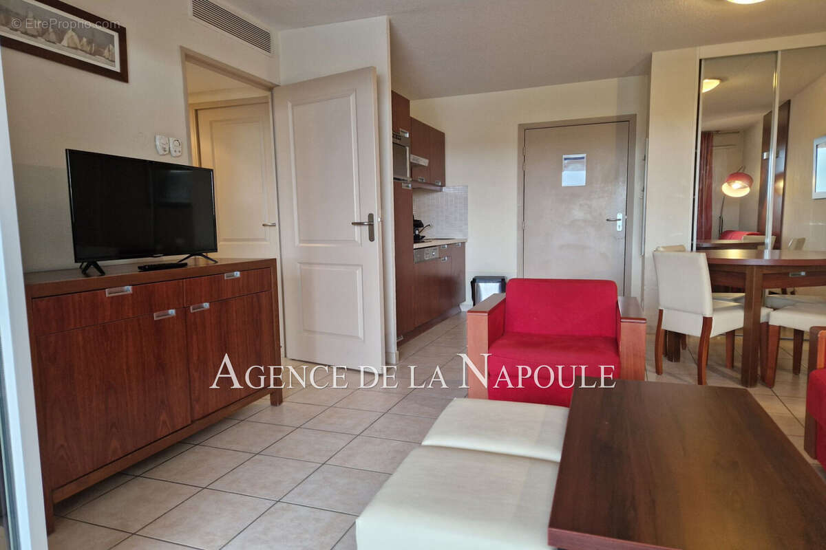 Appartement à MANDELIEU-LA-NAPOULE