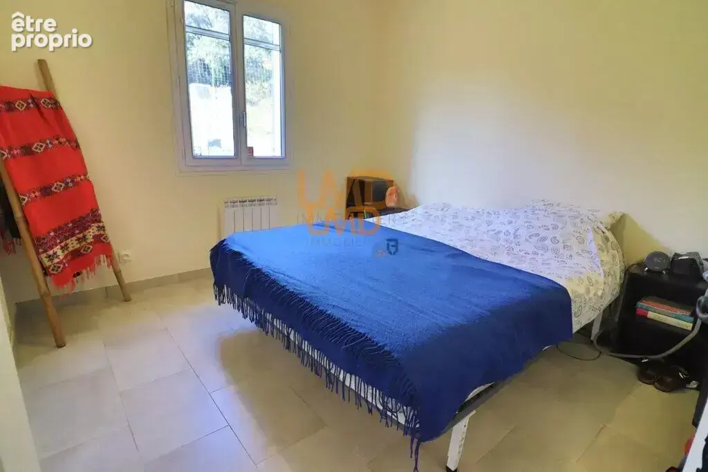 Saint Maximin: Maison T4 127m2 terrain 1000m2 - photo 10