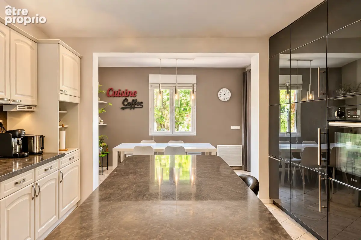 Maison familiale de 212 m² avec studio indépendant, piscine & jacuzzi - photo 6