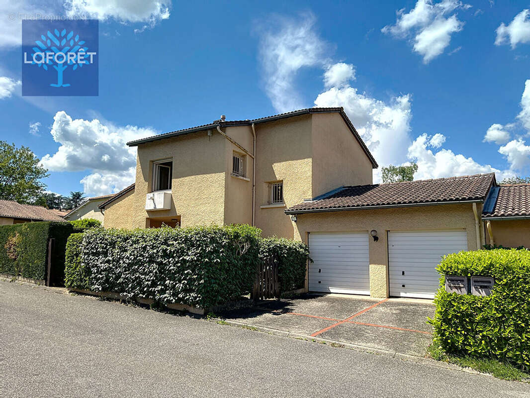 Maison à SAINT-GENIS-LAVAL