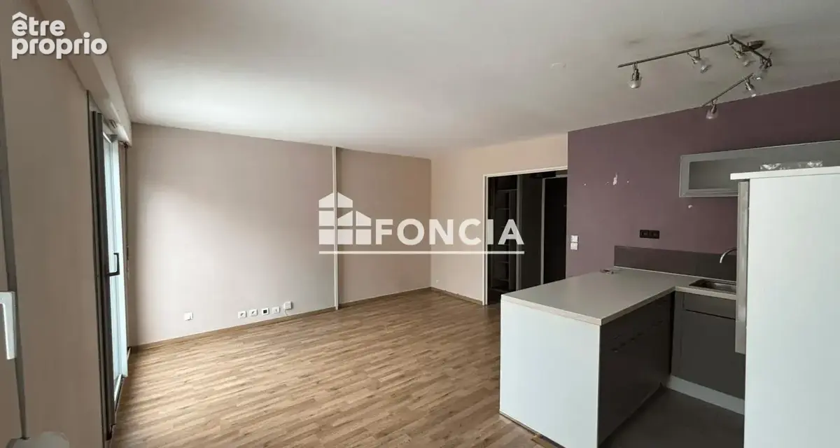 Appartement T2 – 39,61 m² loi Carrez – Balcon exposé Sud avec vue sur parc – Proche centre-ville et bord de Seine - photo 3