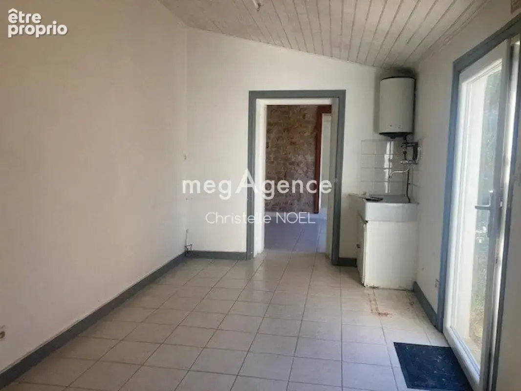 Maison de plain pied avec deux chambres,a finir de rénover - photo 7