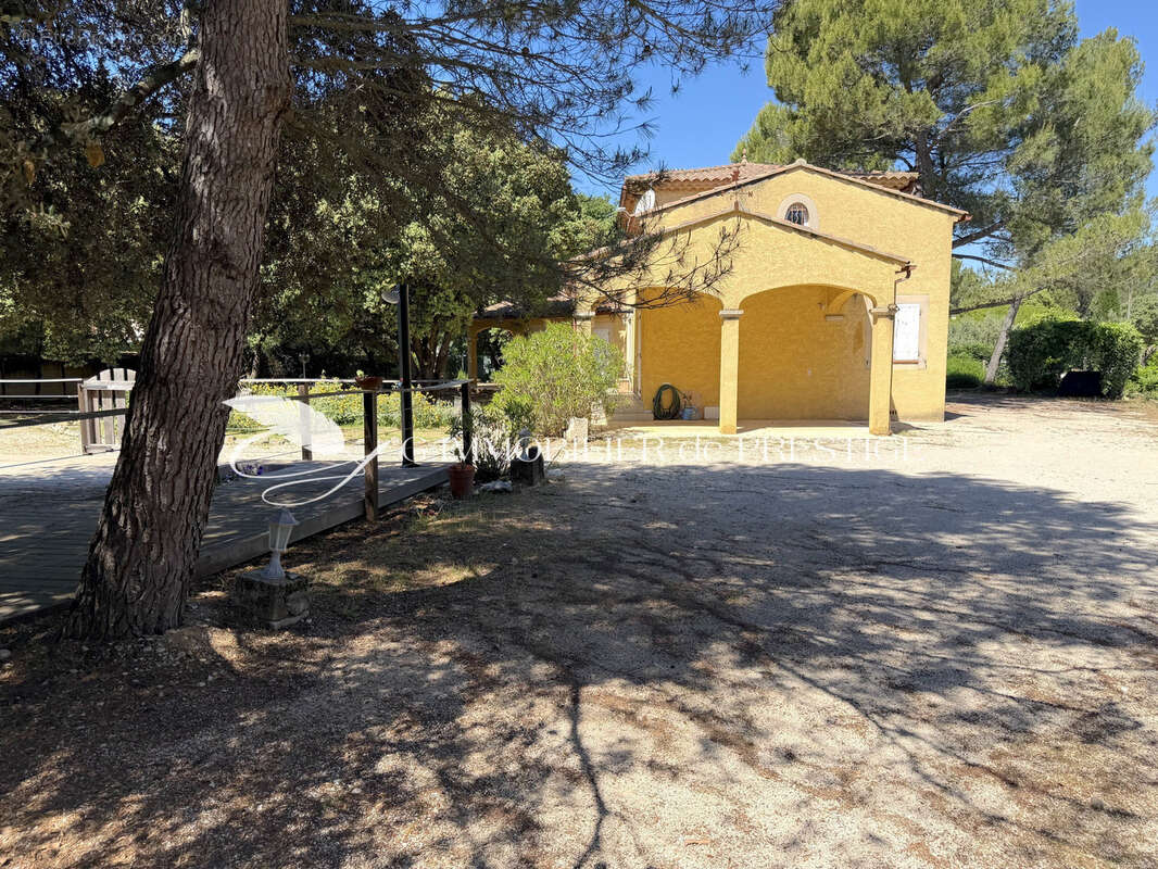 Maison à MAZAN