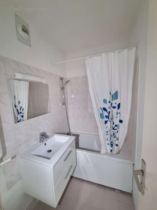 Appartement à SAINT-MAUR-DES-FOSSES