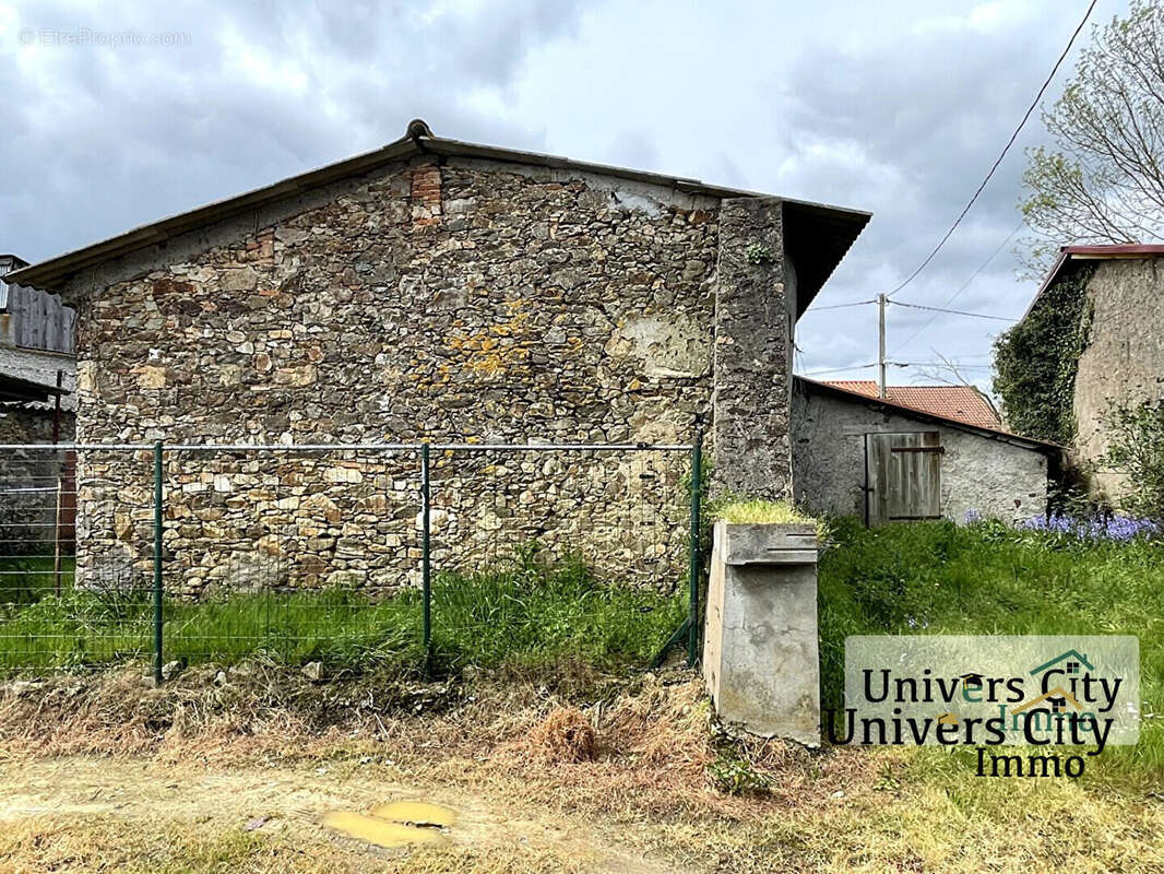 Maison à SAINT-PHILBERT-DE-BOUAINE