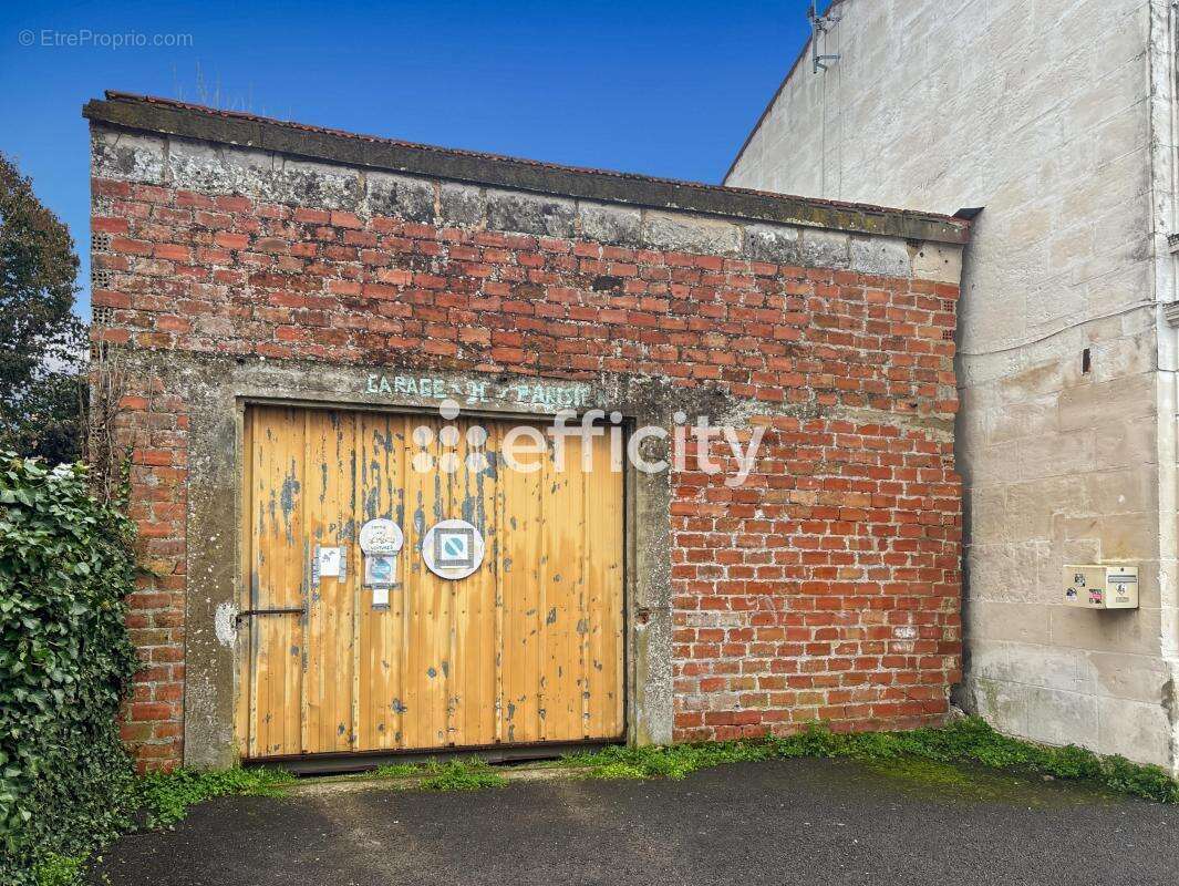 Appartement à SAINTES