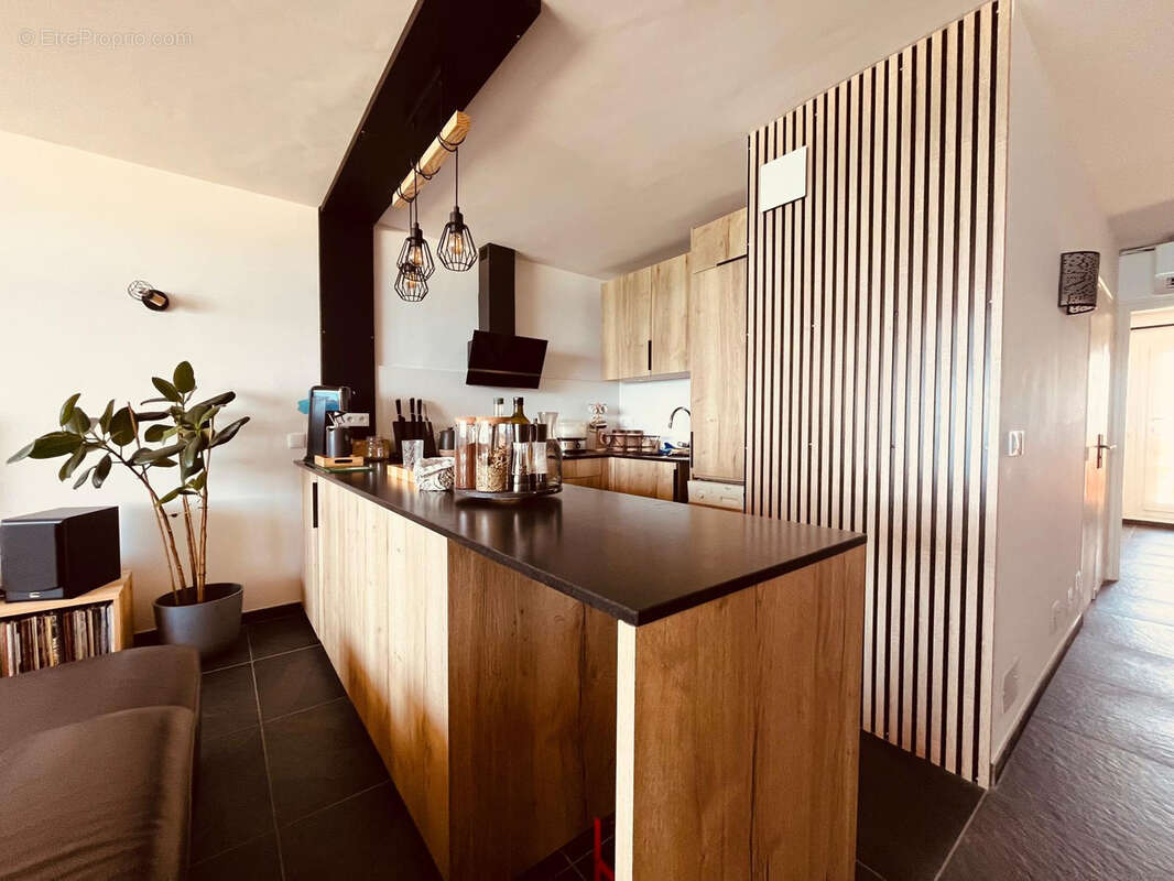 Le Barcarès Exclusivité Superbe appartement rénové traversant vue splendide sur la mer, le lac marin et le Canigou ! - photo 2