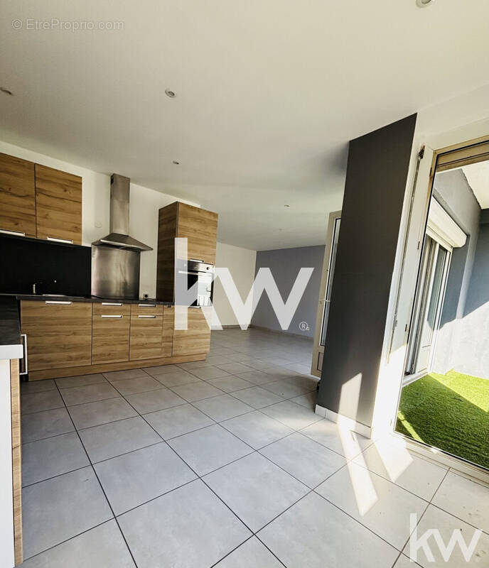 Appartement à SAINT-ETIENNE